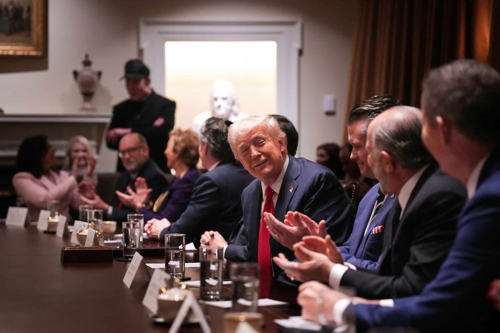Trump and Musk approached the threats of email termination, but none clarified the confusion