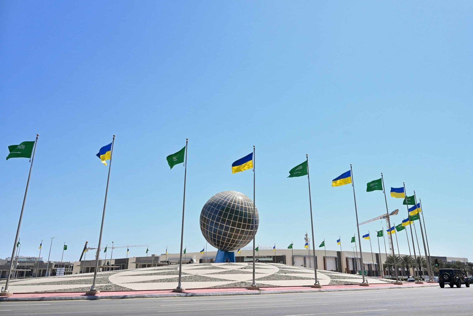 The United States wants Ukraine "to do difficult things," says Rubio ahead of the Saudi fire conversations